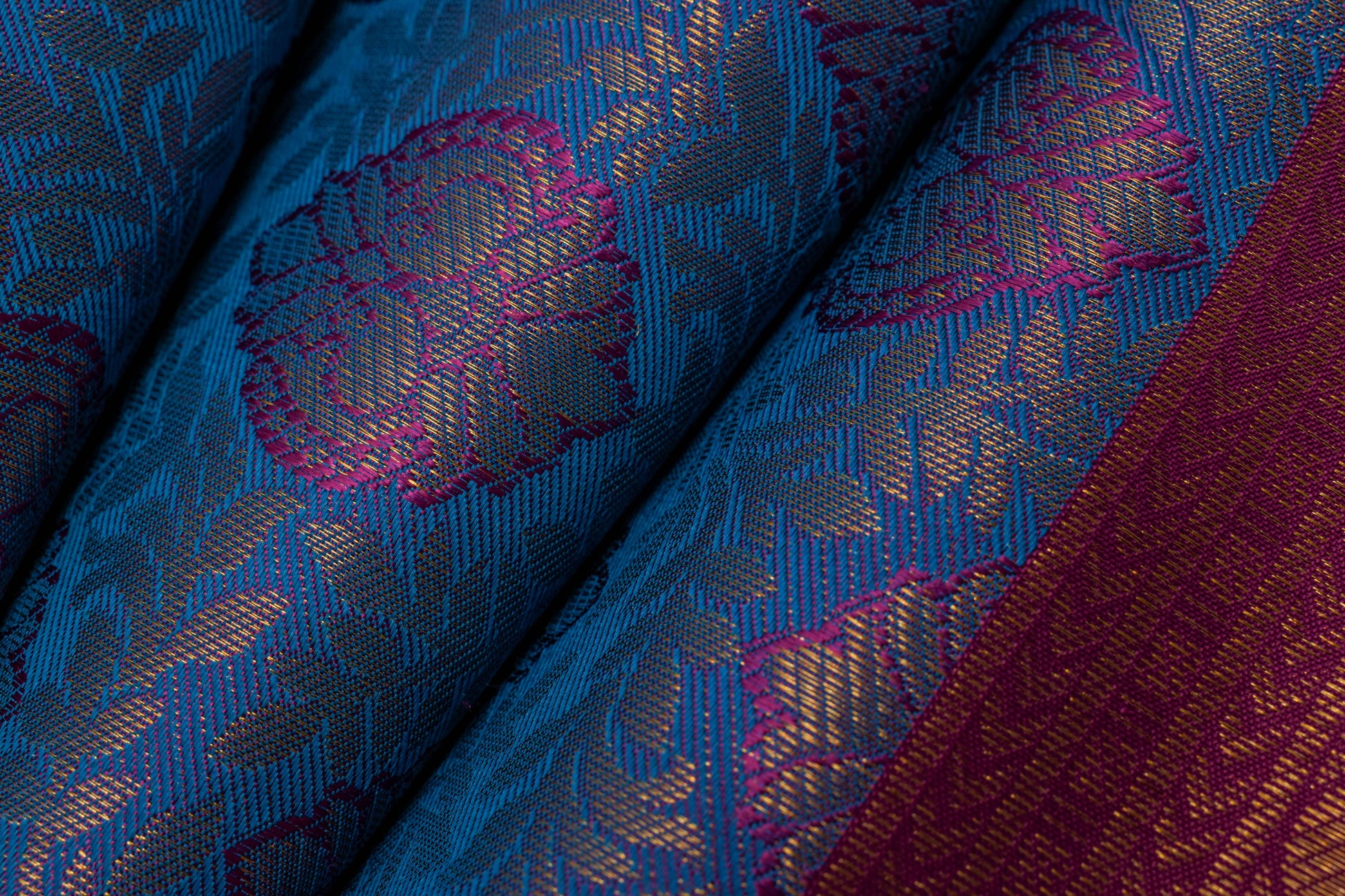 Silk Mark certified bridal Kanjivaram saree