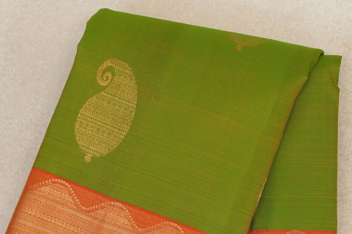 Parrot Green with Reddish Orange Borders Vintage Kanjivaram Silk Saree by Shreenivas Silks body