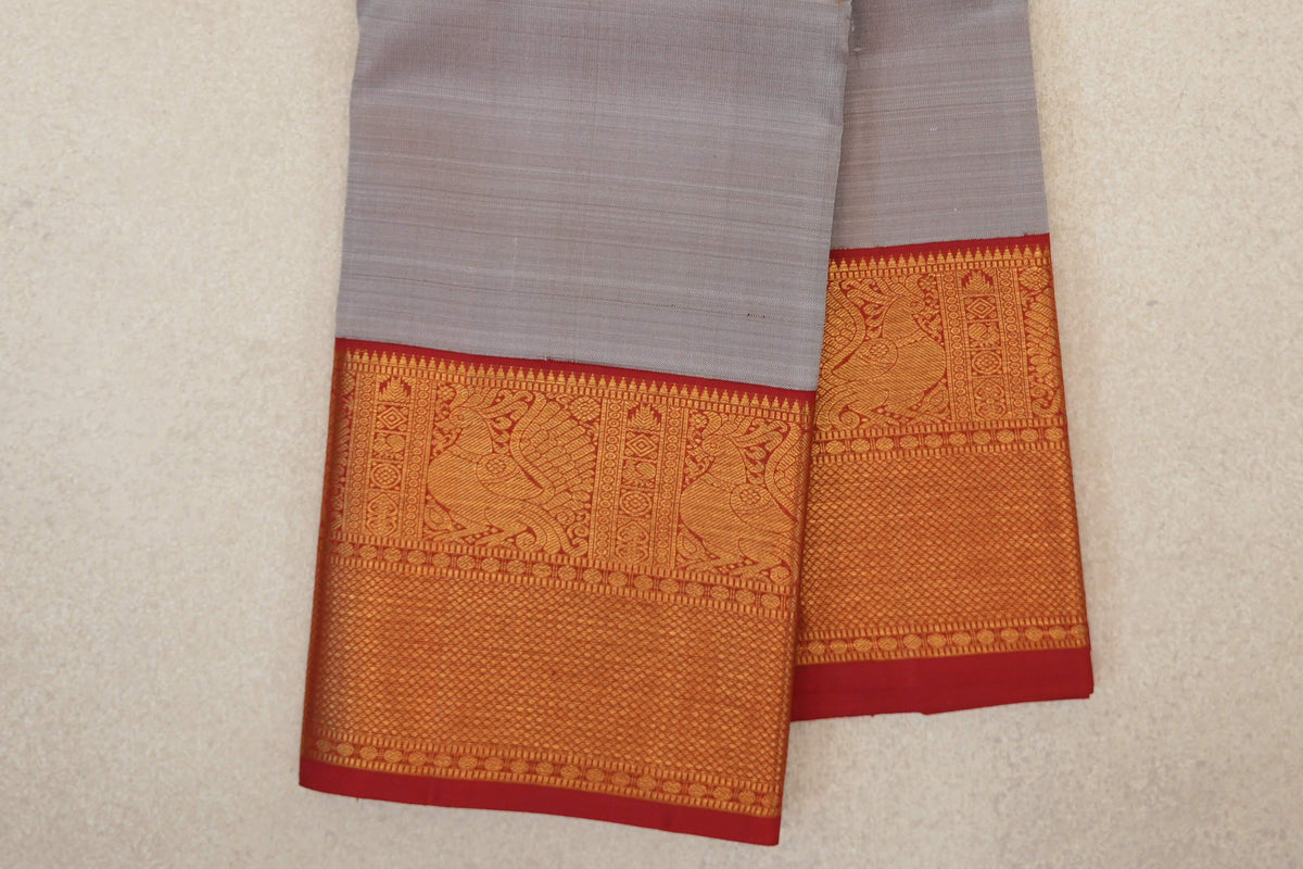 Light Brownish Beige Vintage Kanjivaram Silk Saree border zoom