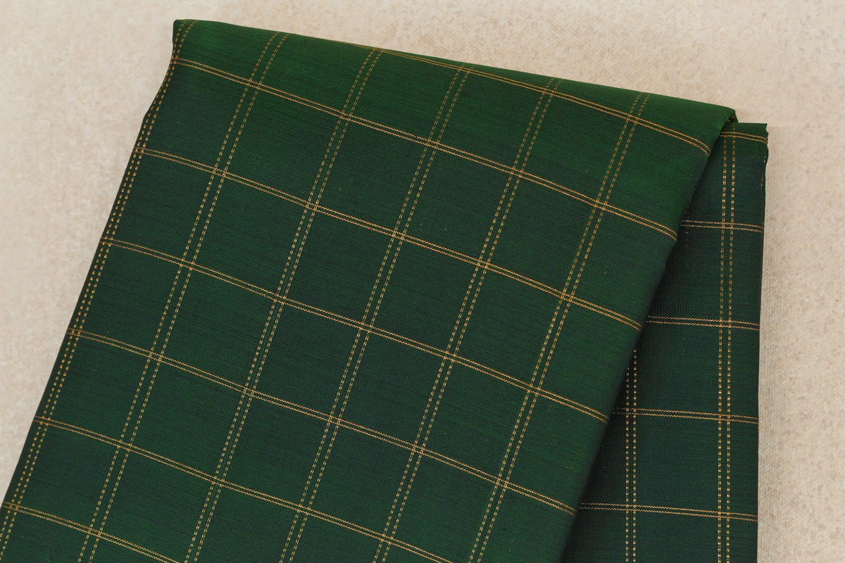 Deep Bottle Green Vintage Kanjivaram Silk Saree body zoom