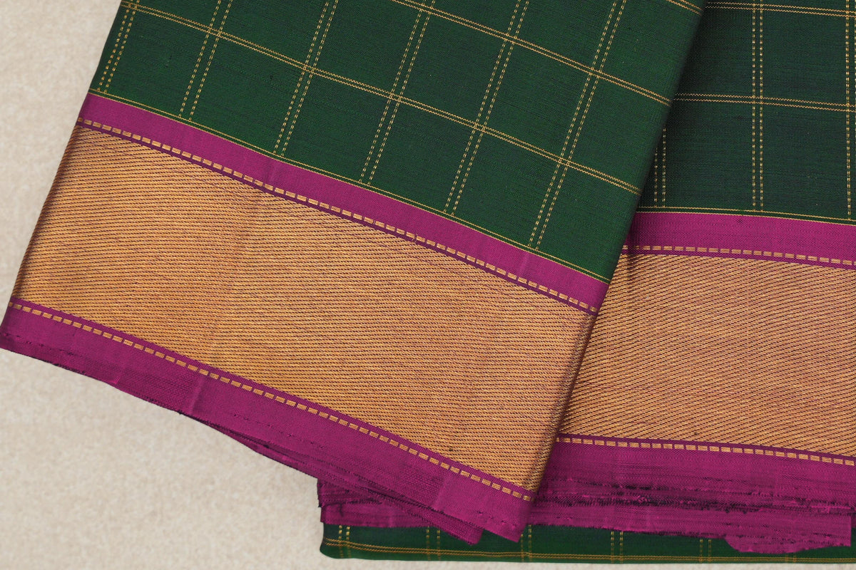 Deep Bottle Green Vintage Kanjivaram Silk Saree border zoom