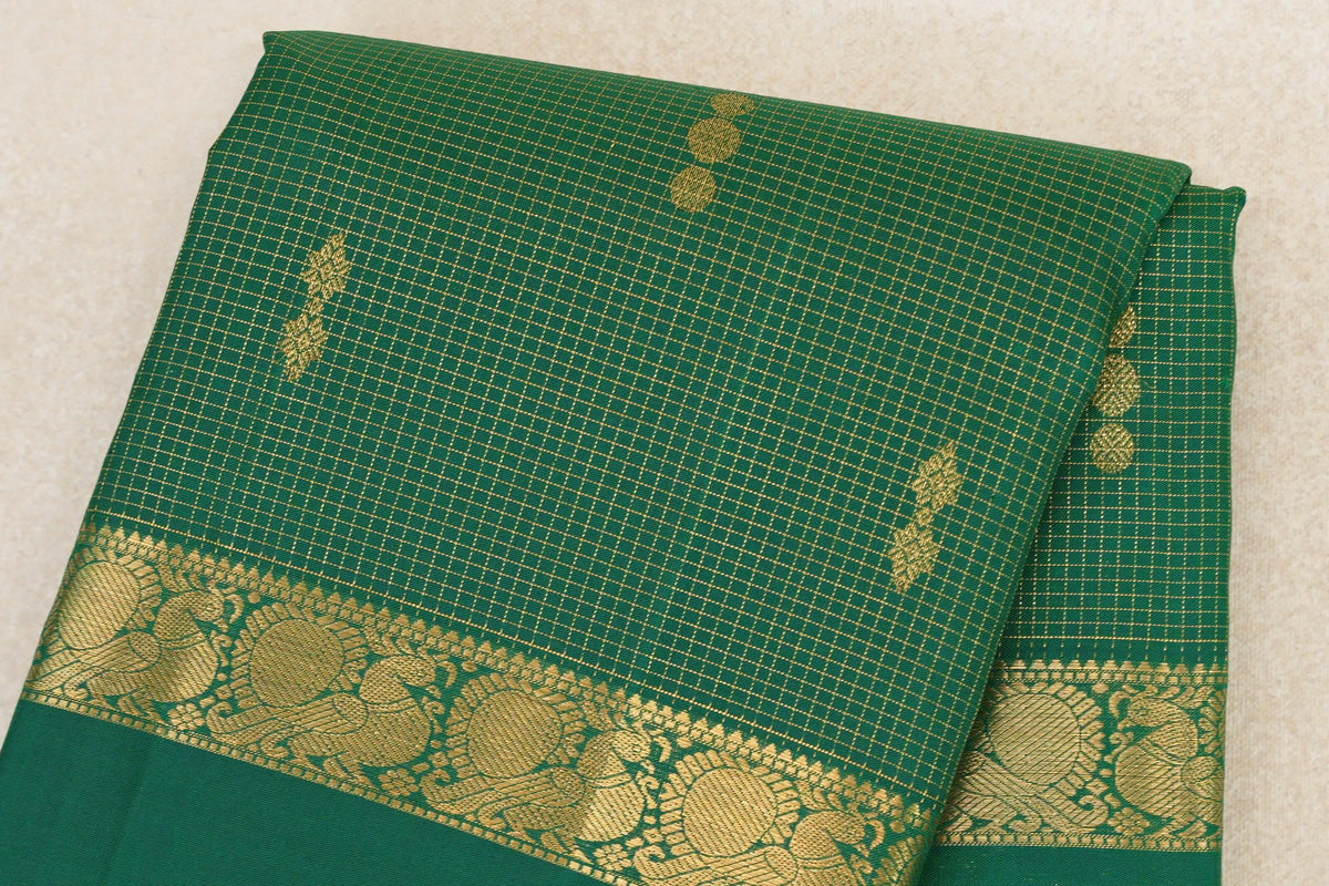 Forest Green Vintage Kanjivaram Silk Saree body zoom