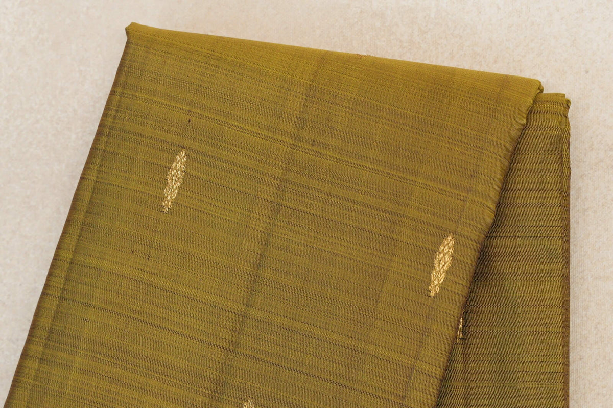 Mehandi Green  Vintage Kanjivaram Silk Saree body zoom