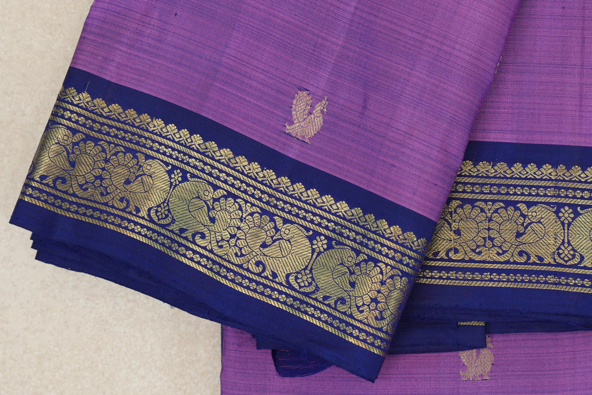 Lavender with Deep Blue Borders Vintage Kanjivaram Silk Saree border zoom