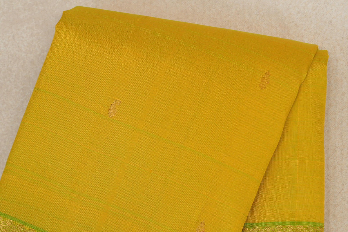 Lemon yellow vintage kanjivaram saree body zoom
