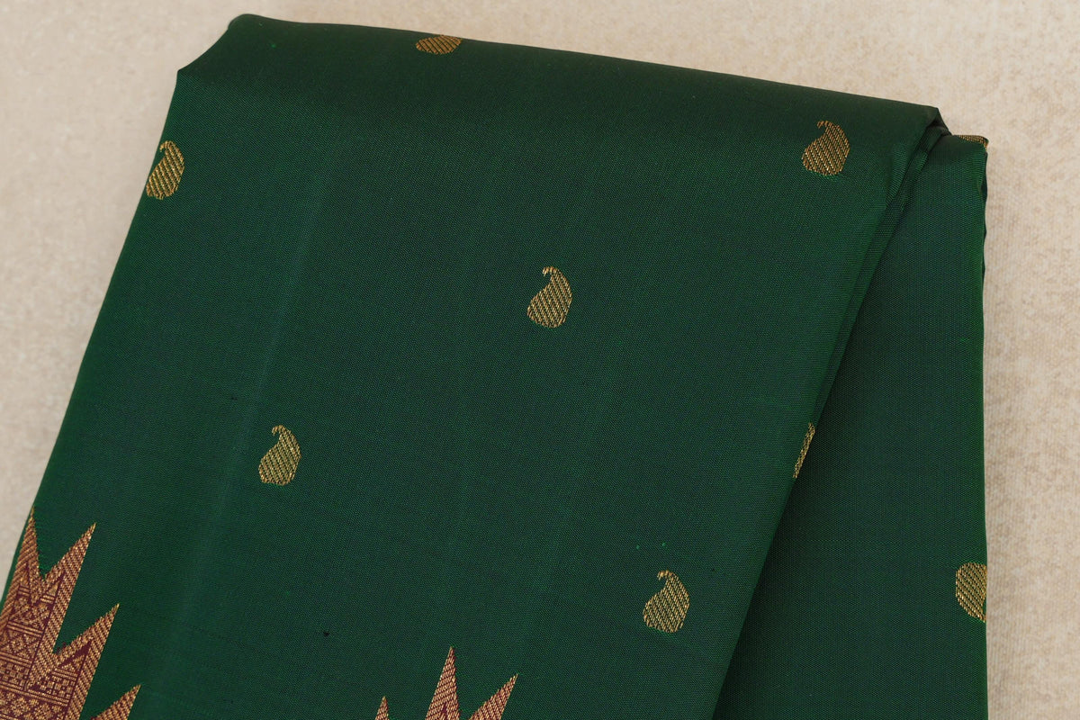 Deep Bottle Green Temple Borders Vintage Kanjivaram Silk Saree body zoom