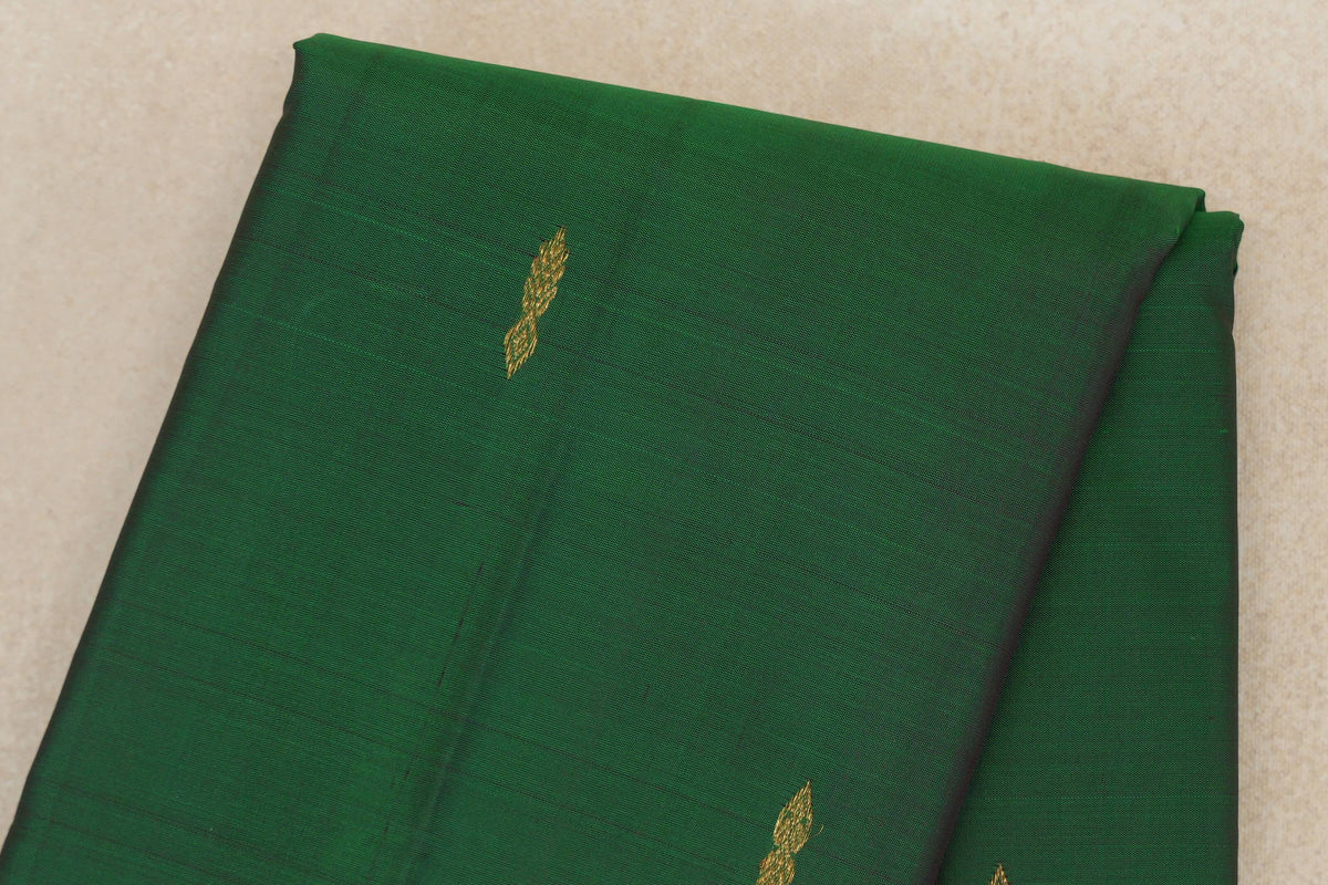  Forest Green Vintage Kanjivaram Silk Saree body zoom