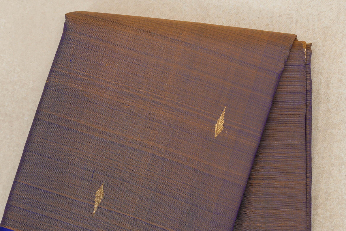 Dual Tone of Royal Blue and Mustard Yellow  Vintage Kanjivaram Silk Saree body zoom