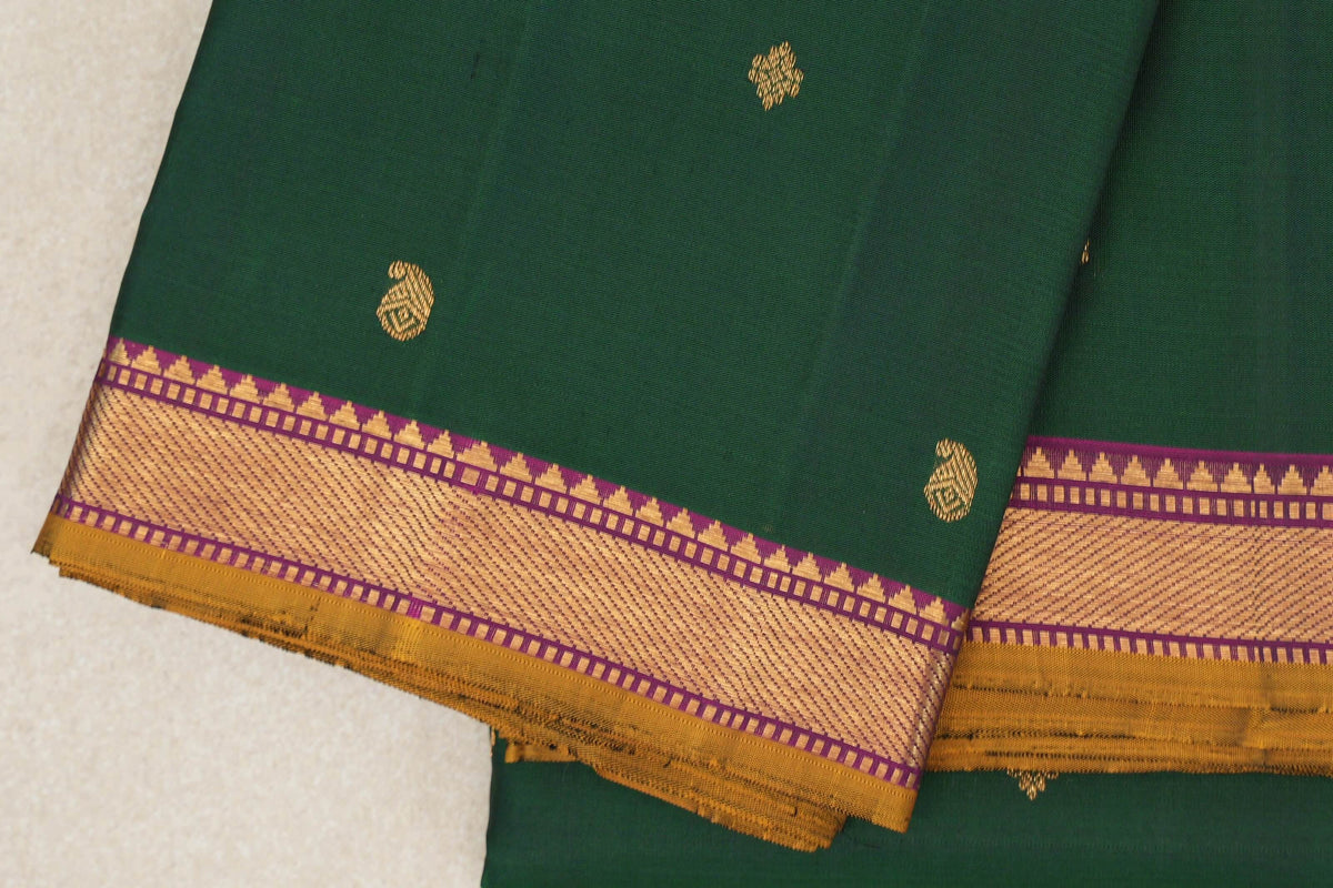Deep Bottle Green Vintage Kanjivaram Silk Saree border zoom