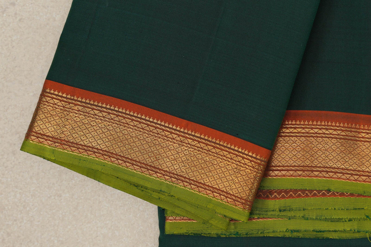 Deep Bottle Green Vintage Kanjivaram Silk Saree border zoom