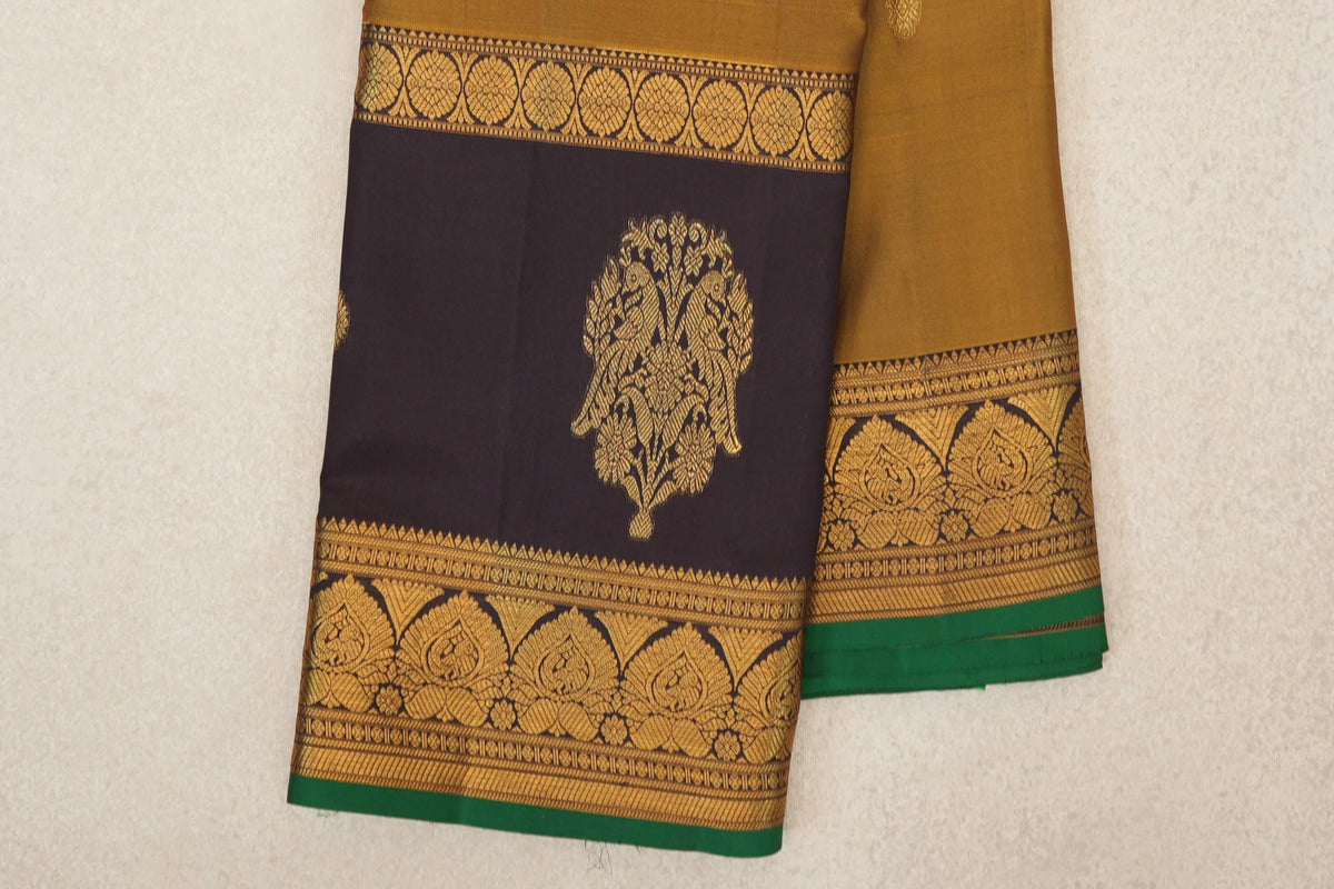 Golden olive Light Weight Kanchipuram Silk Saree border zoom