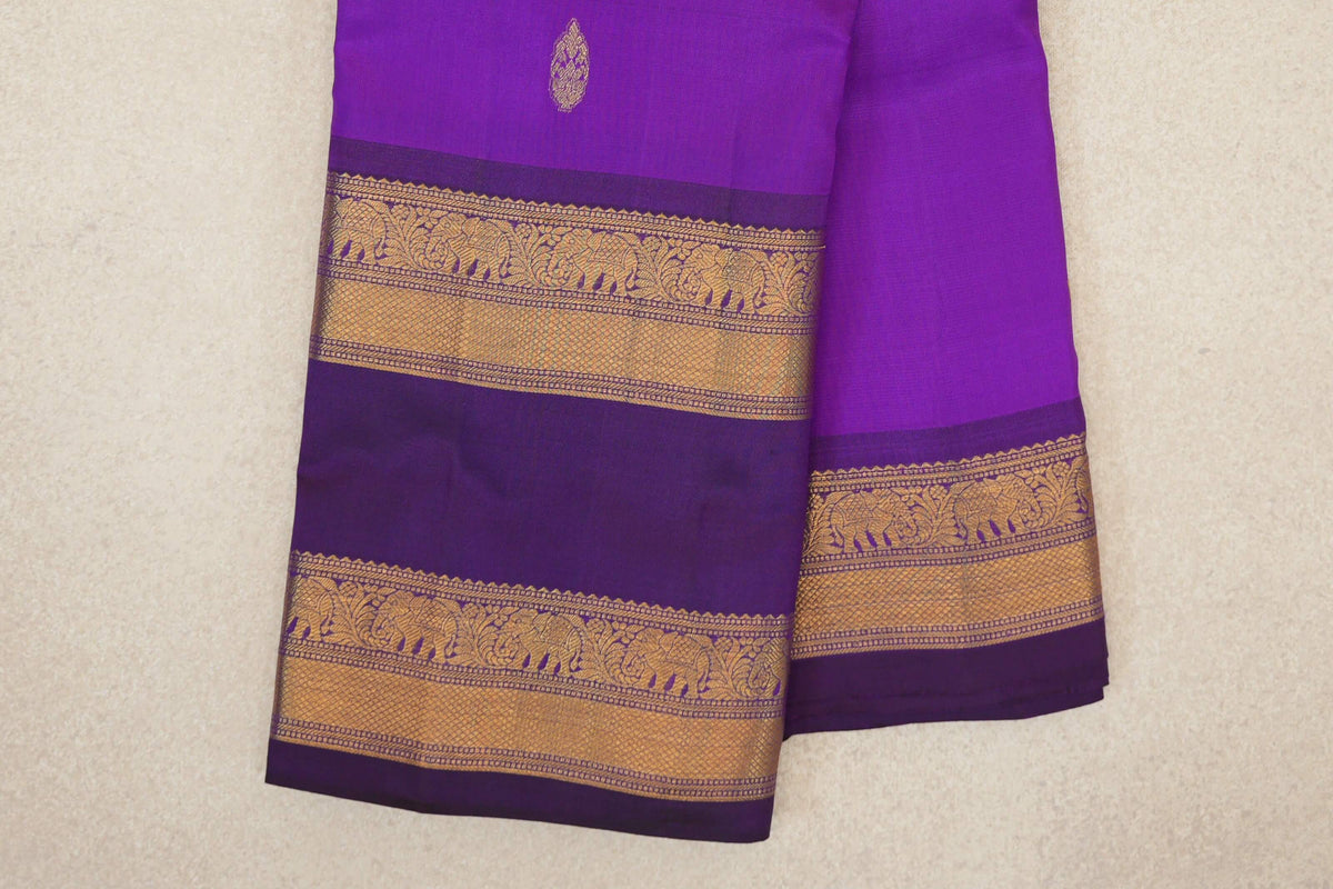 Bright Violet Purple Light Weight Kanchipuram Silk Saree border zoom
