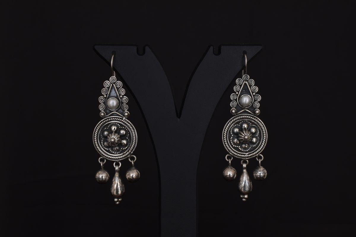 Alankrita Silver Earrings PSAL100012