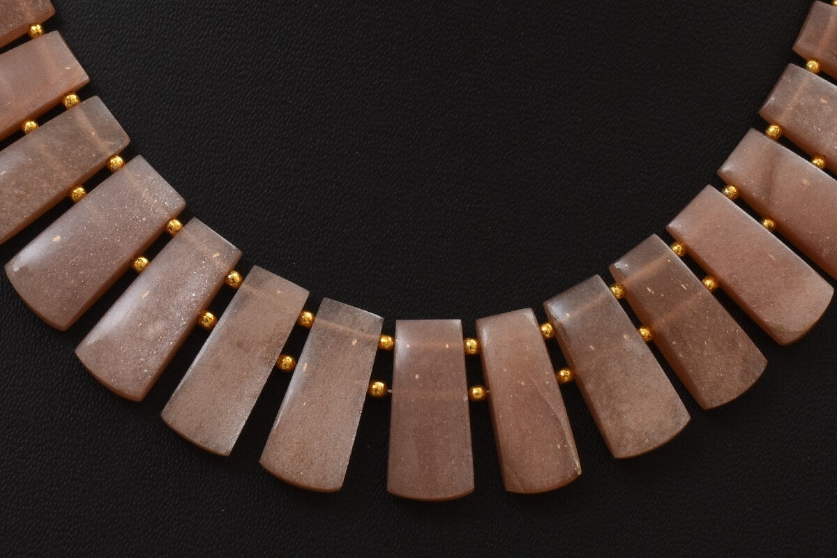 Lasya Necklace with semi-precious stones PSLA180054